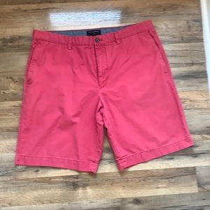 Banana Republic Gavin Chino Flat Front Cotton Shorts 38W  10”Inseam